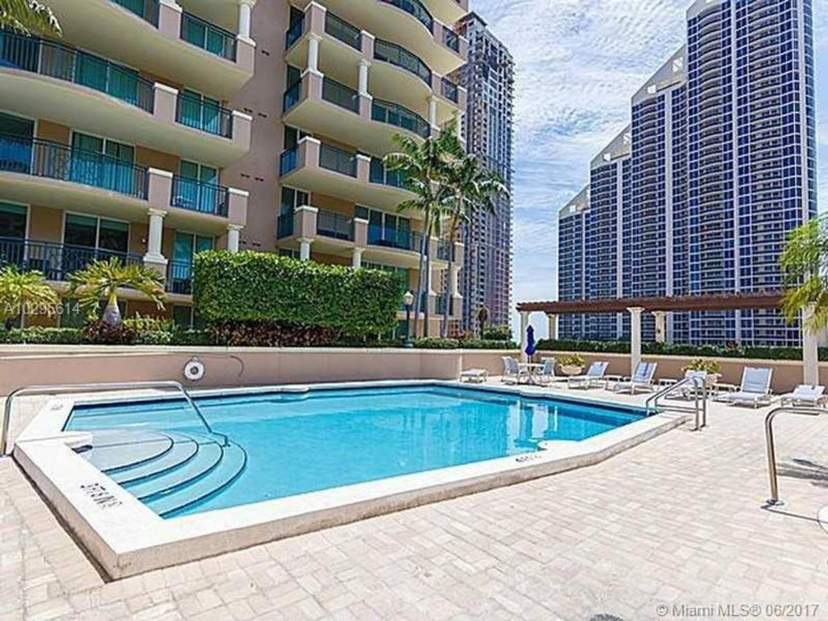 Stylish Modern 2Bd/2Bth Apt. Min To Beach Майами-Бич Экстерьер фото